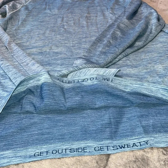 Lululemon metal vent tech - Picture 17 of 17